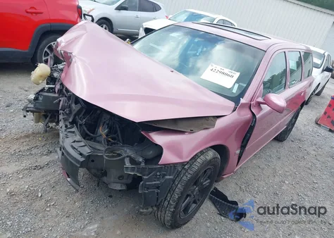 2005 Volvo V70 2.5T from USA, damaged, VIN YV1SW592952511589